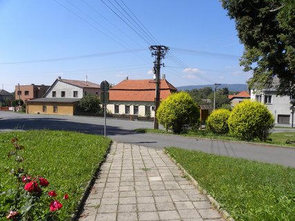 FOTKA - Tn nad Bevou s hrobem dcery Bedicha Smetany
