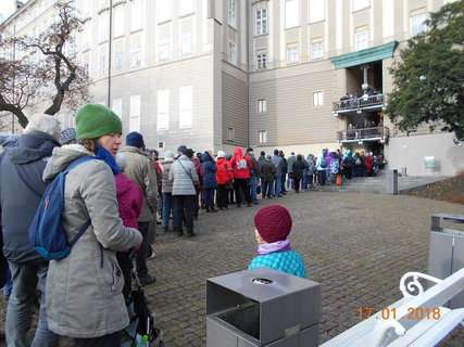 FOTKA - Nvtva vstavy korunovanch klenot