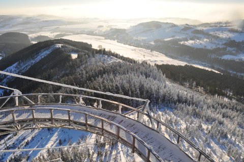 FOTKA - Nov sjezdovka i panoramatick restaurace. Doln Morava je na lyaskou seznu pipravena!