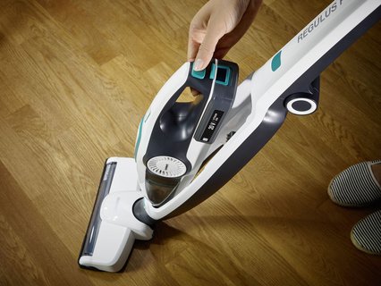 FOTKA - Bezdrtov vysava od Leifheitu: Regulus PowerVac 2v1