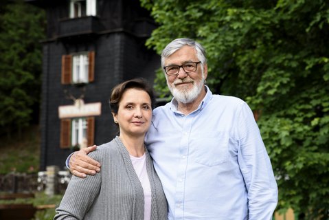 FOTKA - Strmistr Topinka 11. dl - Zloin v knihovn