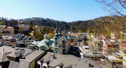 FOTKA - Toulky jarn prodou  Karlovy Vary