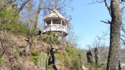 FOTKA - Toulky jarn prodou  Karlovy Vary