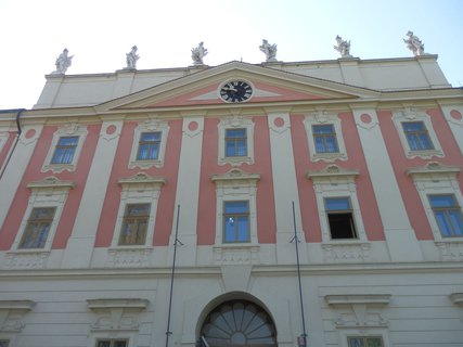 FOTKA - Invalidovna  barokn skvost v praskm Karln