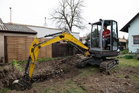 FOTKA - Libovky Pepy Libickho: stavba koupacho jezrka - st prvn