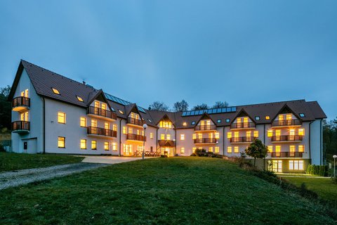 FOTKA - Naerpejte energii ve zbrusu novm hotelu Hasitejn v Krunch horch