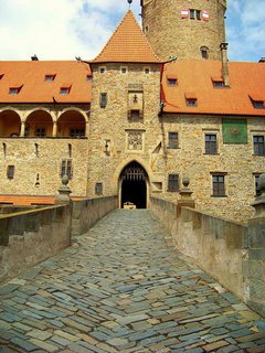 FOTKA - Dovolen u ns, hrad Bouzov