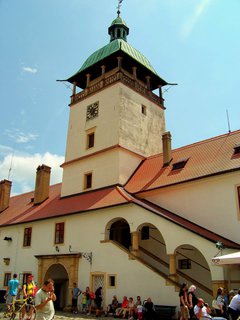 FOTKA - Dovolen u ns, hrad Bouzov