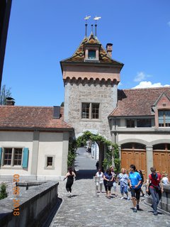 FOTKA - Prohldka jezernho hradu Oberhofen a plavba do Spiezu