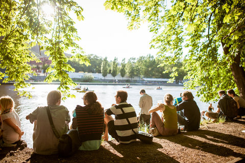 FOTKA - Plujeme zpt na ostrovy hls festival United Islands of Prague a zve do centra Prahy!