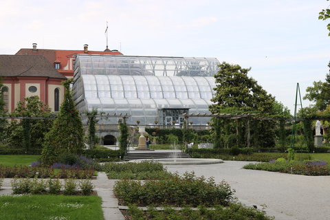 FOTKA - Prochzka po kvtinovm ostrov Mainau