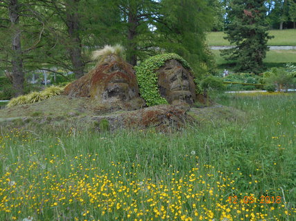 FOTKA - Prochzka po kvtinovm ostrov Mainau