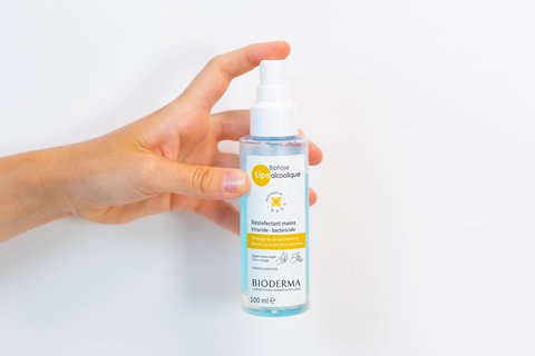 FOTKA - Konec dermatologickch problm zpsobench dezinfekc rukou