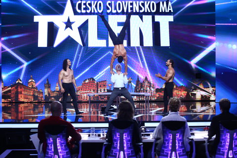 FOTKA - esko Slovensko m talent  epidemie zashla i finle