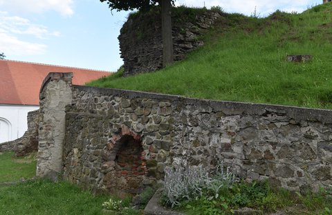 FOTKA - Zitky a zceniny hrad