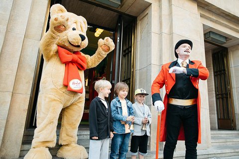 FOTKA - Pojte si hrt do Hamleys, nevednho zitkovho hrakstv se senzanmi atrakcemi