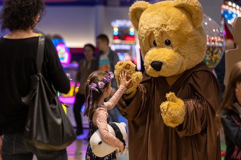 FOTKA - Pojte si hrt do Hamleys, nevednho zitkovho hrakstv se senzanmi atrakcemi