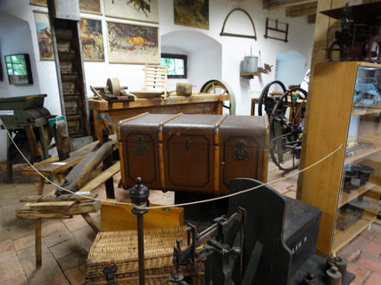 FOTKA - Zmek, muzeum i zvtka - to ve jsou Doudleby nad Orlic