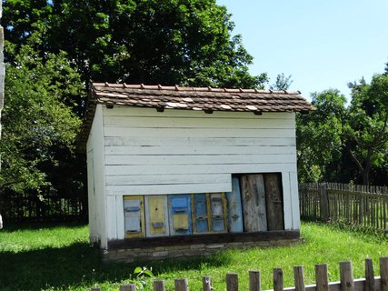 FOTKA - Strnice zve k vletu