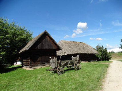 FOTKA - Strnice zve k vletu