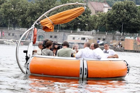 FOTKA - Na noe! - Pstruh let zptky do Vltavy