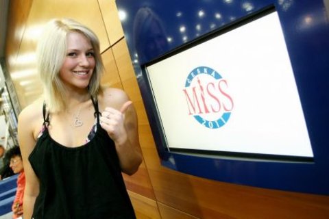 FOTKA - Z praskho castingu esk Miss 2011 vzelo 21 semifinalistek