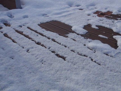 FOTKA - Jak se zbavit snhu a ledu na terase?