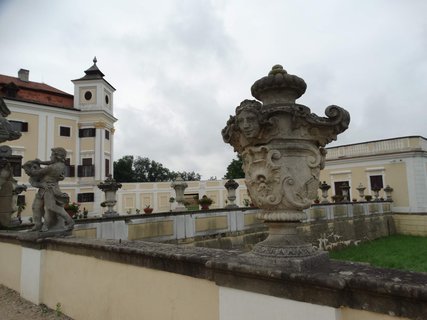 FOTKA - I tady jsme byli - zmek Milotice