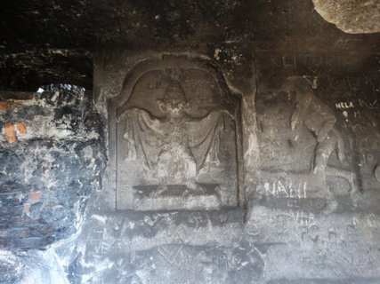 FOTKA - I tady jsme byli - krsa ukryt ve skalch