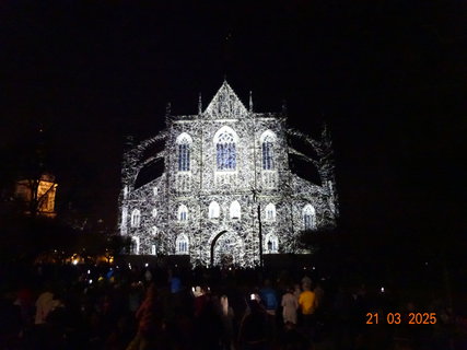 FOTKA - Svtlem spojeni - kutnohorsk festival svtla