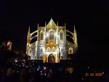 FOTKA - Svtlem spojeni - kutnohorsk festival svtla