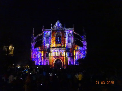 FOTKA - Svtlem spojeni - kutnohorsk festival svtla