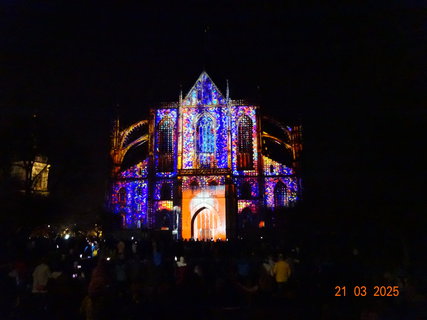 FOTKA - Svtlem spojeni - kutnohorsk festival svtla