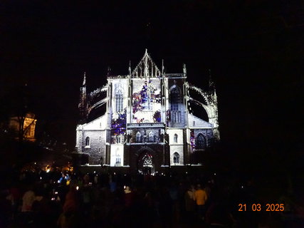 FOTKA - Svtlem spojeni - kutnohorsk festival svtla