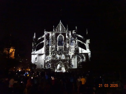 FOTKA - Svtlem spojeni - kutnohorsk festival svtla