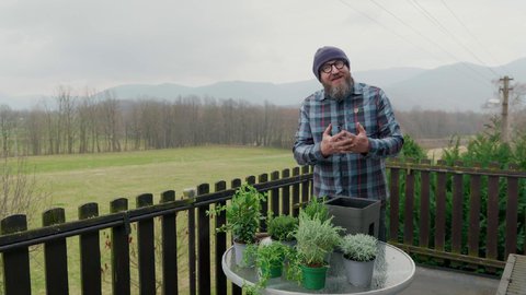 FOTKA - Zahradnk po ruce - 13. 4. 2025