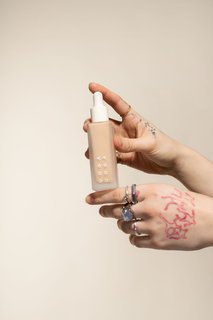 FOTKA - UOGA UOGA pedstavuje: make-up a pi o ple v jednom ppravku