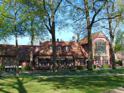 FOTKA - Nae prvn cesta do Holandska - zmek a park De Haar