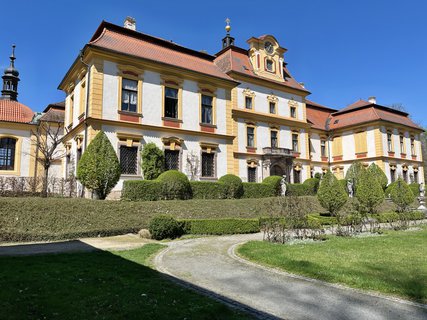 FOTKA - Zmek Jemnit, perla baroka