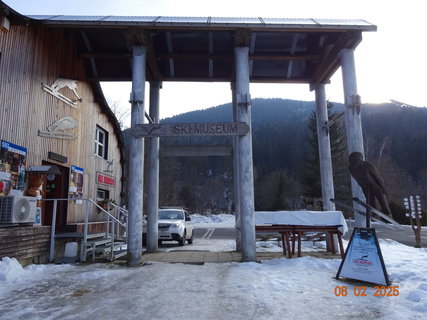 FOTKA - Harrachov - celoron turisty vyhledvan msto