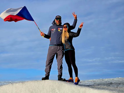 FOTKA - Petr Vgner zvldl se svou manelkou Silvi 300 km nap Grnskem za pouhch 6 dn