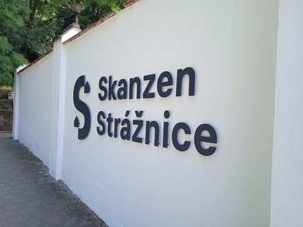 FOTKA - Putovn po jin Morav  Strnice