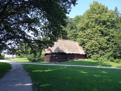 FOTKA - Putovn po jin Morav  Strnice