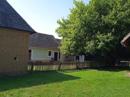 FOTKA - Putovn po jin Morav  Strnice