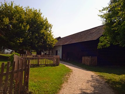 FOTKA - Putovn po jin Morav  Strnice