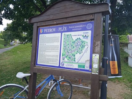 FOTKA - Putovn po jin Morav  Strnice
