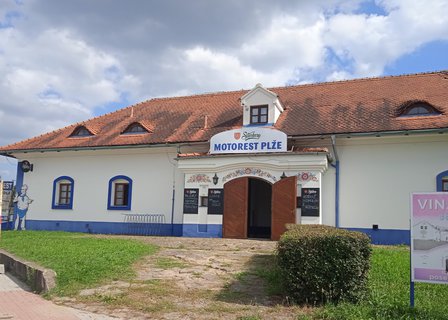 FOTKA - Putovn po jin Morav  Strnice