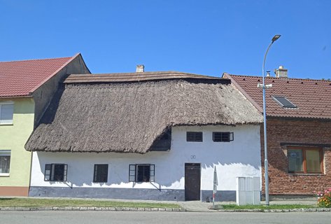 FOTKA - Putovn po jin Morav  Rymice (tvrz)