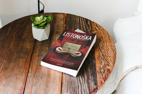 FOTKA - Prvn listonoka ila naplno, bourala pedsudky a inspirovala druh