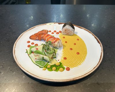 FOTKA - SenSa Bistro vsrdci Prahy  nenechte si ujt speciln hum msc